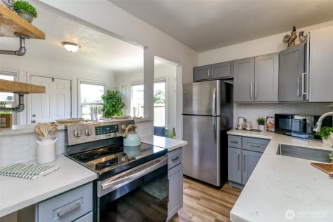 606 S 61st Street Tacoma WA 98408