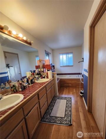 3930 205th Place SW Lynnwood WA 98036