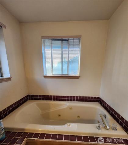 3930 205th Place SW Lynnwood WA 98036