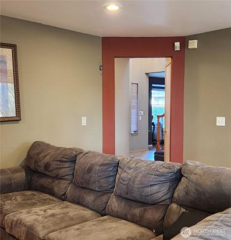 3930 205th Place SW Lynnwood WA 98036