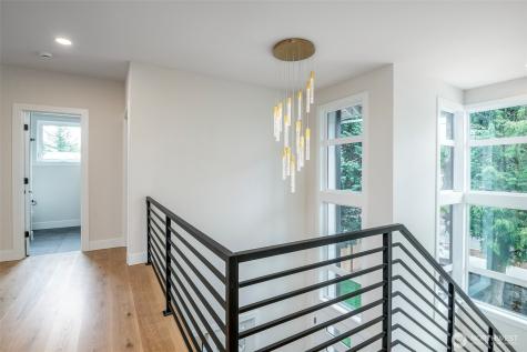 12648 NE 80th Street Kirkland WA 98033