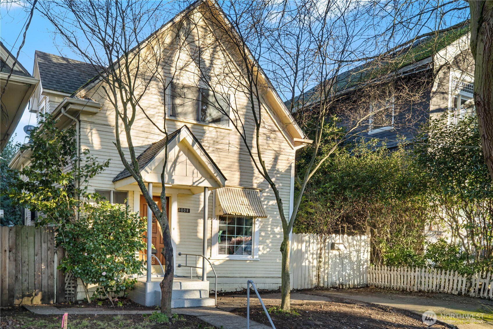 1008 E Denny Way Seattle WA 98122