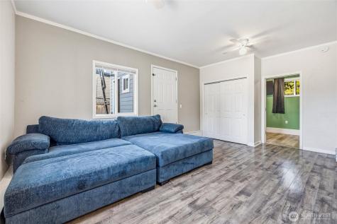 113 S Gardner Road Burlington WA 98233