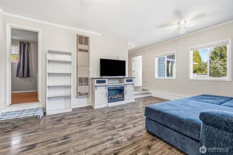 113 S Gardner Road Burlington WA 98233