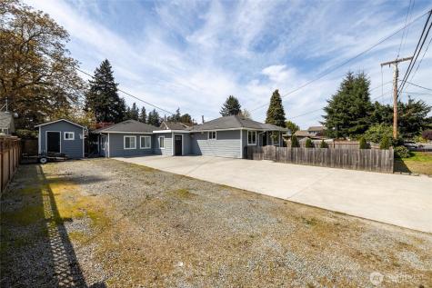 113 S Gardner Road Burlington WA 98233