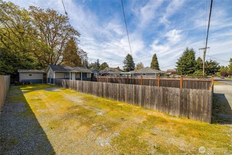 113 S Gardner Road Burlington WA 98233