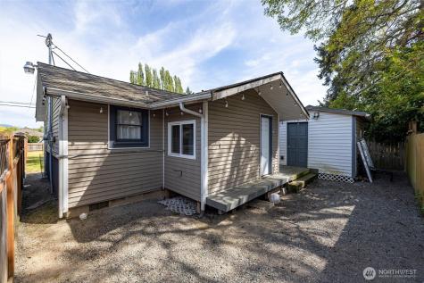 113 S Gardner Road Burlington WA 98233