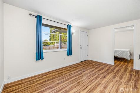 113 S Gardner Road Burlington WA 98233