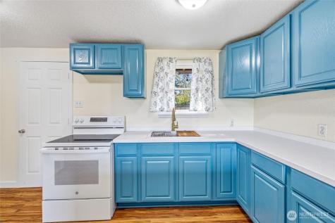 113 S Gardner Road Burlington WA 98233