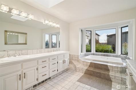 1114 2nd Avenue N Seattle WA 98109