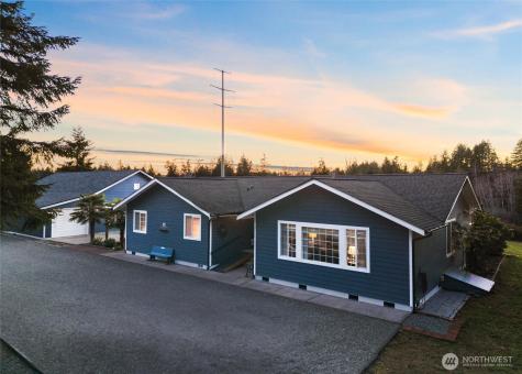 5540 SW Old Clifton Road Port Orchard WA 98367