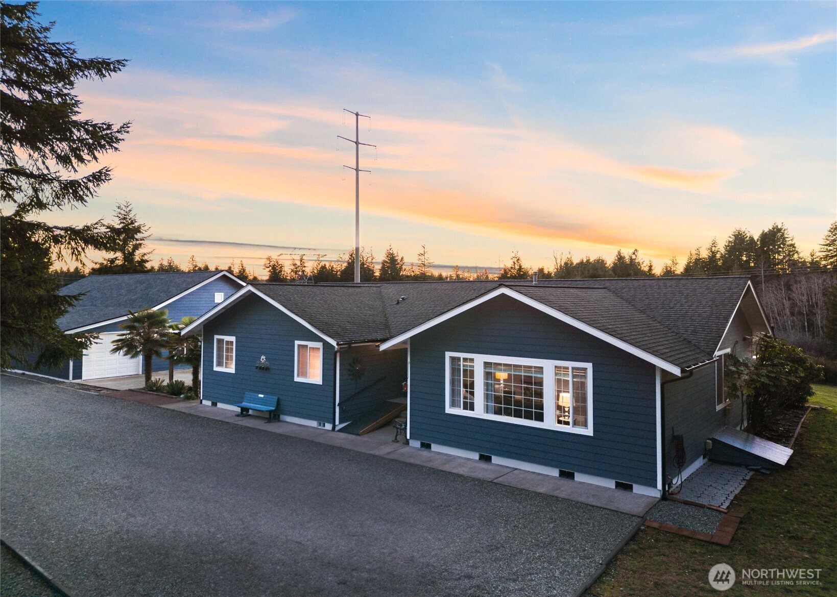 5540 SW Old Clifton Road Port Orchard WA 98367