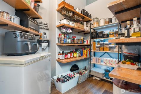5540 SW Old Clifton Road Port Orchard WA 98367