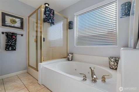 5540 SW Old Clifton Road Port Orchard WA 98367