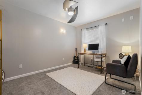 5540 SW Old Clifton Road Port Orchard WA 98367