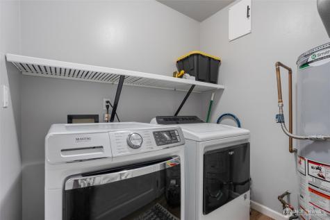 5540 SW Old Clifton Road Port Orchard WA 98367