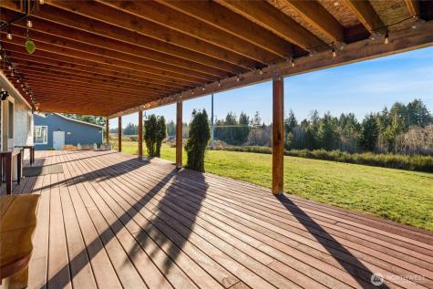 5540 SW Old Clifton Road Port Orchard WA 98367