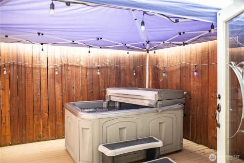 3949 SE 10th Place Renton WA 98058