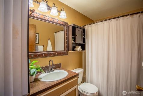 3949 SE 10th Place Renton WA 98058