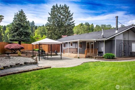 3949 SE 10th Place Renton WA 98058