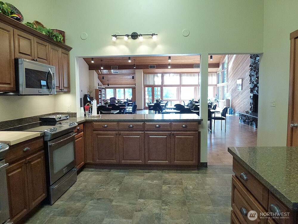 2500 S 370th Street Federal Way WA 98003