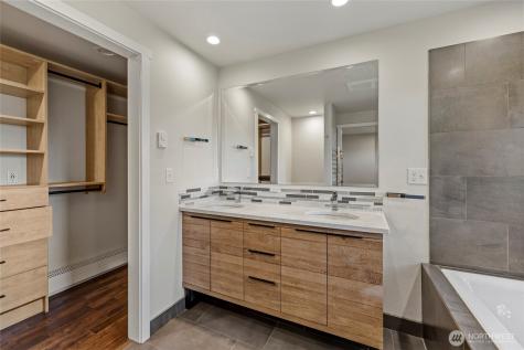 12103 Hilynn Drive Burlington WA 98233