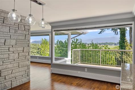 12103 Hilynn Drive Burlington WA 98233