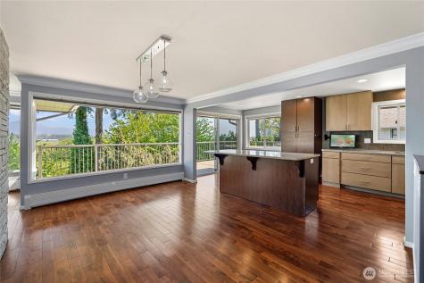 12103 Hilynn Drive Burlington WA 98233