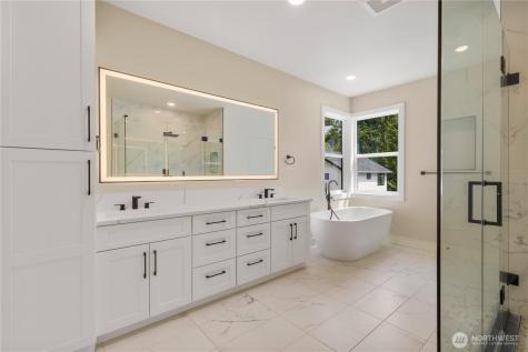 12642 NE 80th Street Kirkland WA 98033