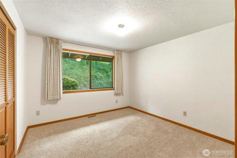40215 278th Avenue SE Enumclaw WA 98022