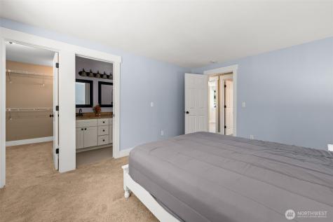 22706 NE 12th Place Sammamish WA 98074