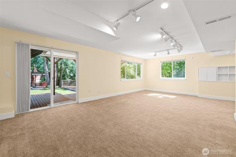 22706 NE 12th Place Sammamish WA 98074