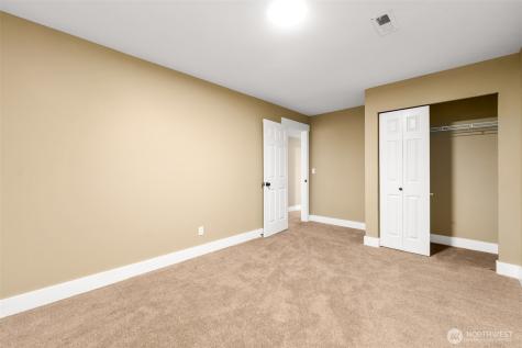 22706 NE 12th Place Sammamish WA 98074