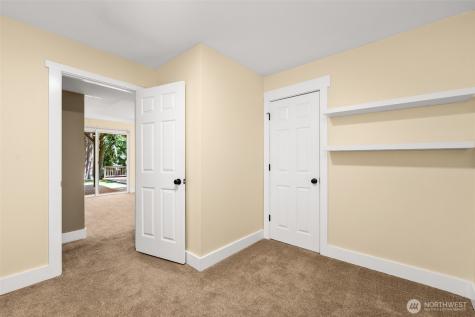 22706 NE 12th Place Sammamish WA 98074