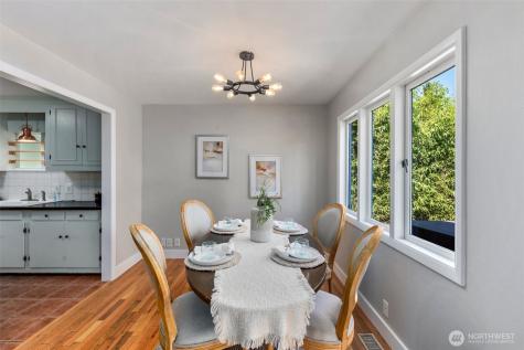 340 NE 53rd Street Seattle WA 98105