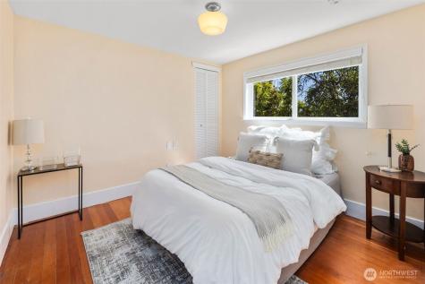 340 NE 53rd Street Seattle WA 98105