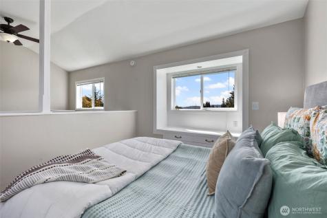 340 NE 53rd Street Seattle WA 98105