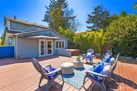 340 NE 53rd Street Seattle WA 98105