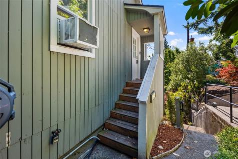 340 NE 53rd Street Seattle WA 98105