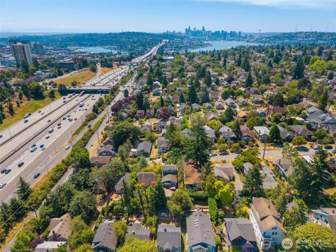 340 NE 53rd Street Seattle WA 98105
