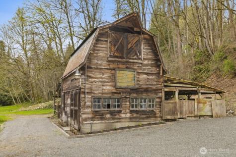13310 Fettig Road E Buckley WA 98321