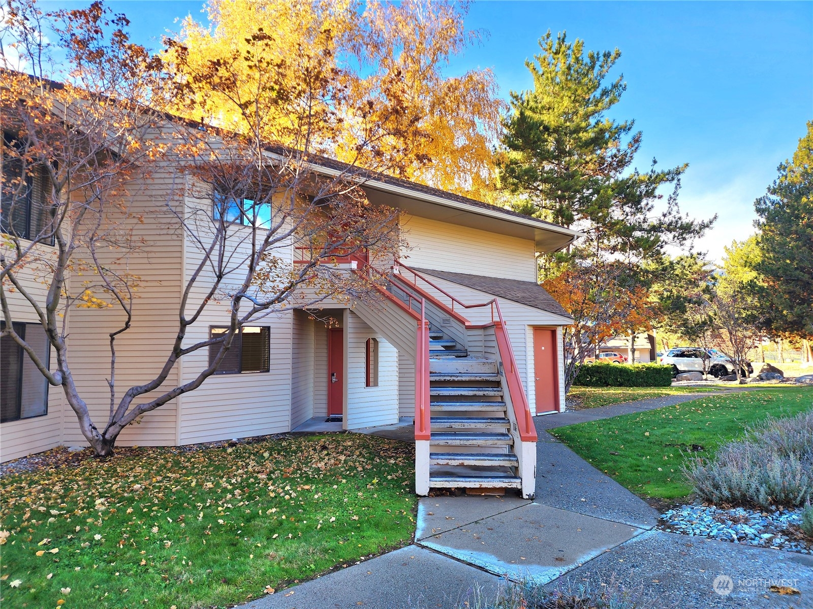 1 Lodge 615-d Manson WA 98831