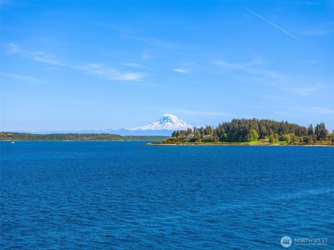 4290 Rockaway Beach Road NE Bainbridge Island WA 98110