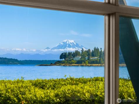 4290 Rockaway Beach Road NE Bainbridge Island WA 98110