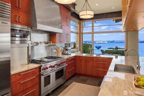 4290 Rockaway Beach Road NE Bainbridge Island WA 98110