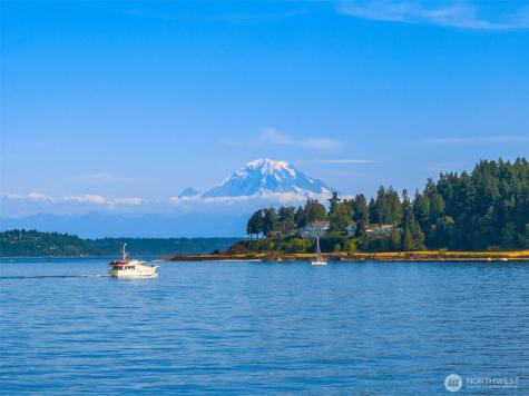 4290 Rockaway Beach Road NE Bainbridge Island WA 98110