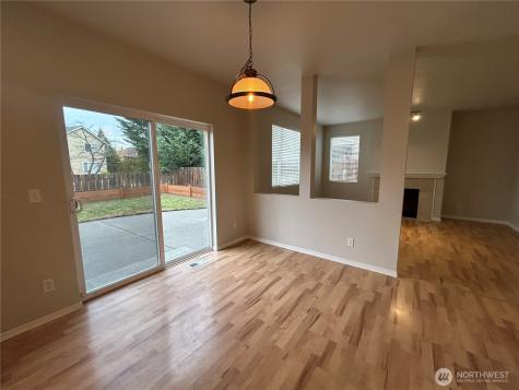 24528 SE 275th Street Maple Valley WA 98038
