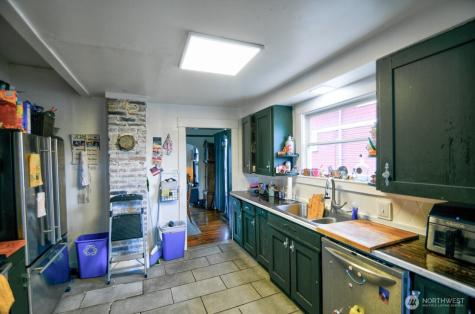 1017 S 48th Street Tacoma WA 98408