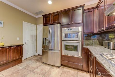 2462 172 Avenue NE Redmond WA 98052