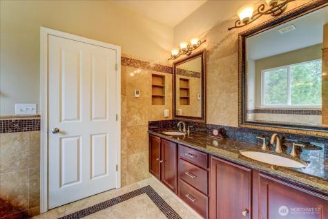 2462 172 Avenue NE Redmond WA 98052